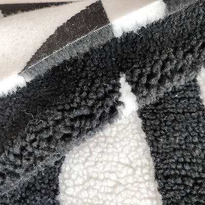 μαλακό ύφασμα δεράτων Sherpa πολυεστέρα 650gsm 100% για το νήμα τσαντών σακακιών που βάφεται